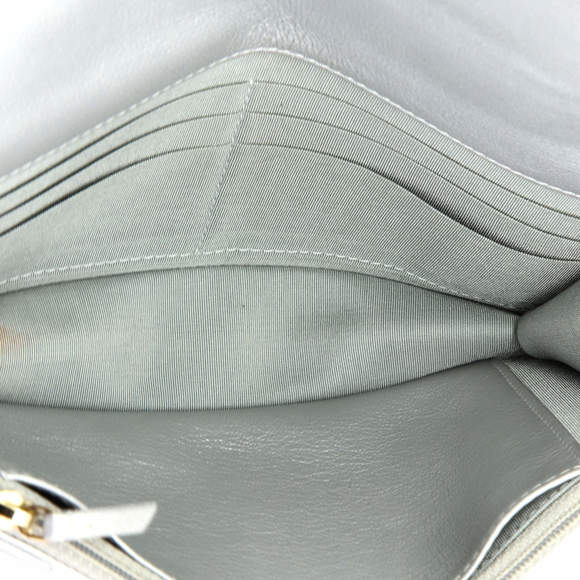 Chanel 19 Wallet on Chain Quilted Lambskin - Picture 5 of 5